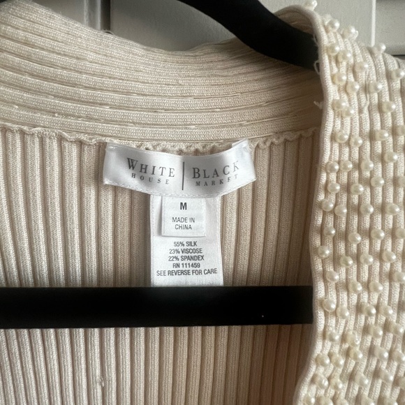 White House black market Pearl Blouse - Picture 4 of 5